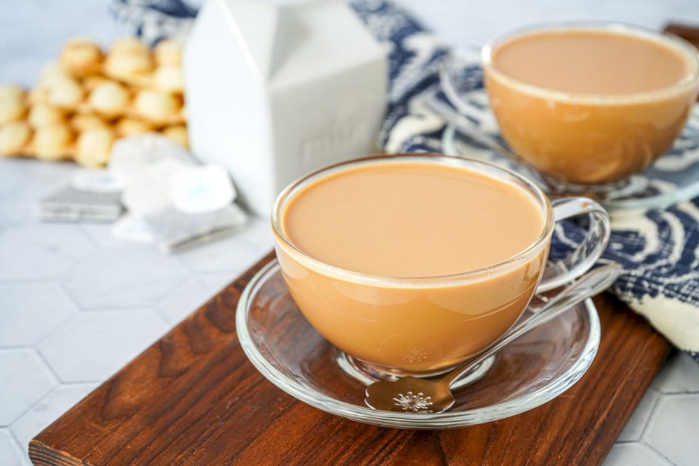 Hong Kong milk tea is a beloved drink in Hong Kong, known for its smooth, rich texture and strong tea flavor 